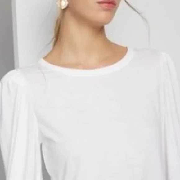 🔥Host Pick🔥WHBM White Jewel Neck Long Sleeved Tee Size XXS - Picture 4 of 4